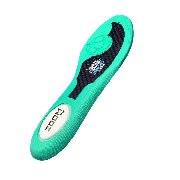 Semelles de football anti-torsion en fibre de carbone respirantes Semelles de chaussures de sport antidérapantes et absorbant les chocs (1 (3)