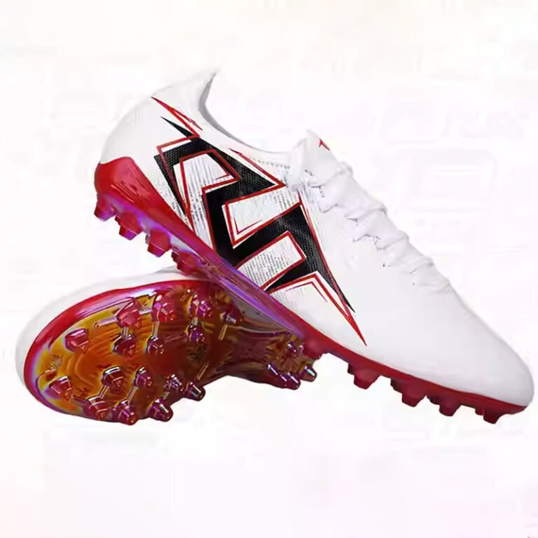TLSS Striker.711 Super Fiber Cushioning MG Short Stud Soccer Shoes